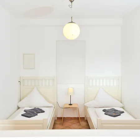 Gut Huegle Erlebnishof & Κατάλυμα σε φάρμα 4*