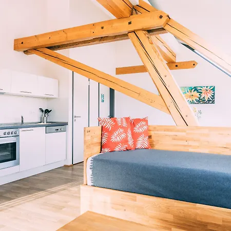 Gut Huegle Erlebnishof 拉芬斯堡