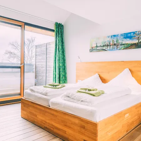 Gut Huegle Erlebnishof * 拉芬斯堡