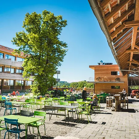 Gut Huegle Erlebnishof * 拉芬斯堡